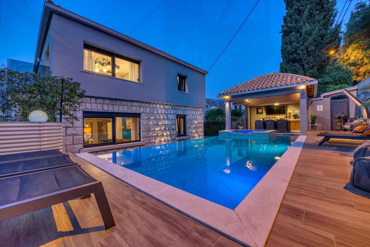 Vikor Villa